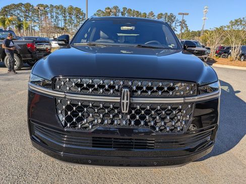 Certified 2025 Lincoln Navigator L Black Label image 10