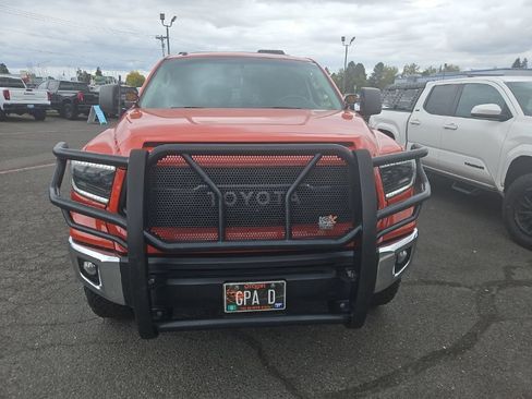 Used 2016 Toyota Tundra SR5 w/ TRD Off Road Package AWD/4WD image 8