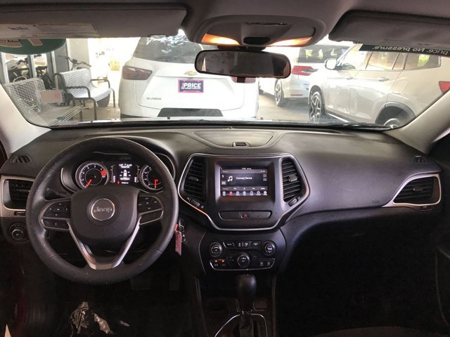 Used 2019 Jeep Cherokee Latitude w/ Popular Appearance Group FWD image 9