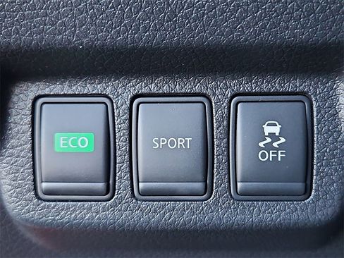 Used 2016 Nissan Sentra SV w/ All Weather Package image 24