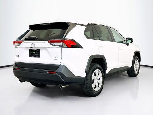 Used 2025 Toyota RAV4 LE image 9