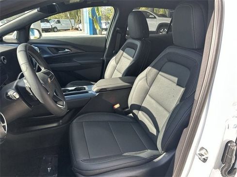 New 2026 Chevrolet Equinox EV LT image 13