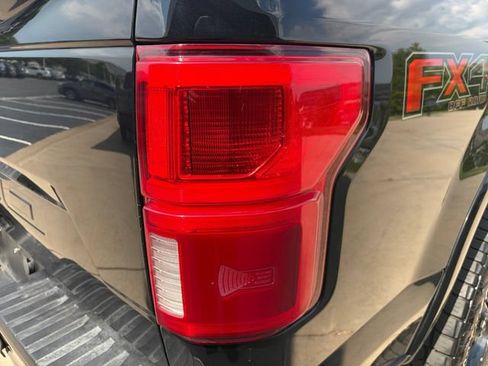 Used 2018 Ford F150 XLT w/ Equipment Group 302A Luxury AWD/4WD image 23