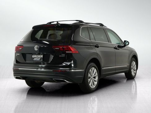 Used 2018 Volkswagen Tiguan SE AWD/4WD image 5