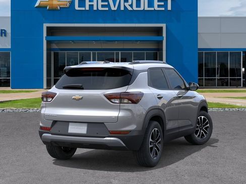 New 2026 Chevrolet TrailBlazer LT w/ LT Cold Weather Package FWD image 4