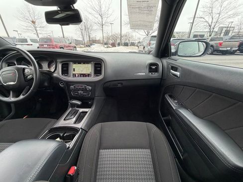 Used 2023 Dodge Charger SXT w/ Blacktop Package image 19