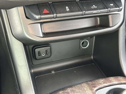 Used 2022 GMC Canyon Elevation w/ Trailering Package AWD/4WD image 25