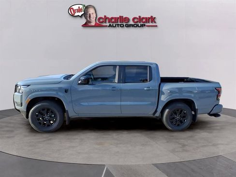 New 2026 Nissan Frontier SV image 2
