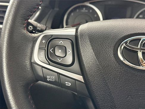 Used 2017 Toyota Camry XSE image 17