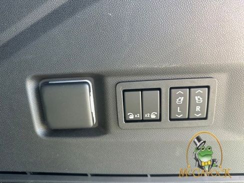 Used 2022 Chevrolet Tahoe Z71 w/ Z71 Off-Road Package image 23