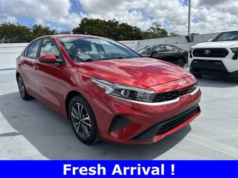 Used 2024 Kia Forte LXS image 40