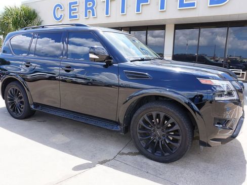 Used 2022 Nissan Armada Platinum w/ Captain's Chairs Package AWD/4WD image 1