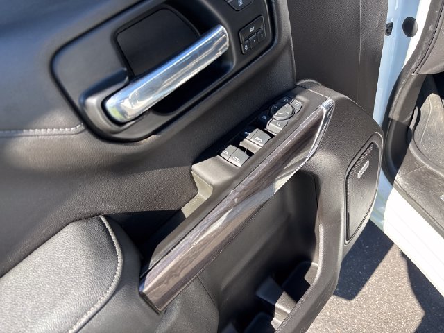 Used 2020 Chevrolet Silverado 1500 LTZ w/ LTZ Premium Package AWD/4WD image 11