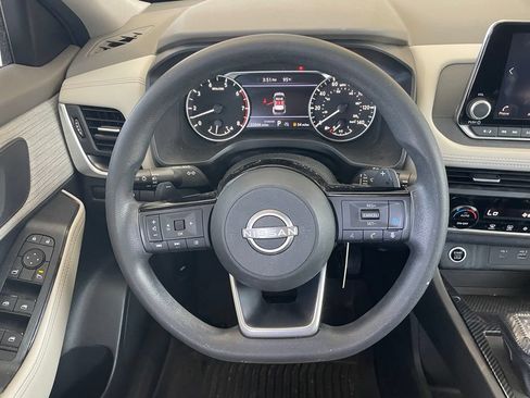 Certified 2023 Nissan Rogue SV FWD image 13