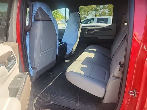 Used 2022 Chevrolet Silverado 1500 LT AWD/4WD image 10