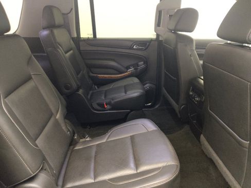 Used 2017 Chevrolet Suburban Premier AWD/4WD image 19