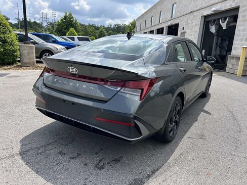 New 2026 Hyundai Elantra SEL Sport Premium FWD image 7
