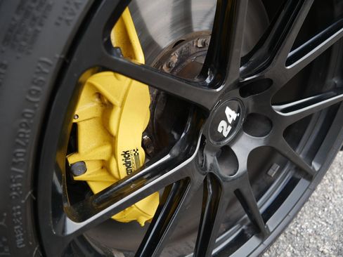 Used 2020 Chevrolet Camaro ZL1 RWD image 51
