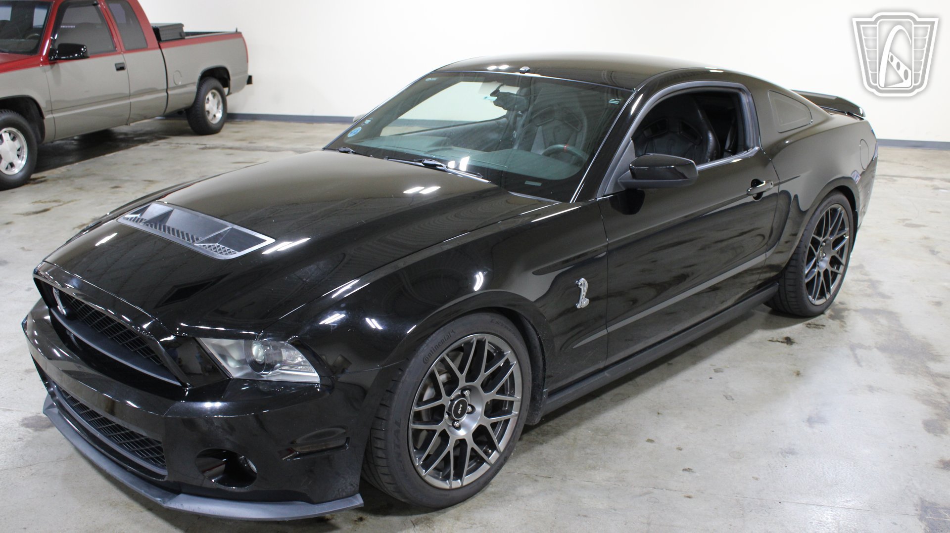 Used 2012 Ford Mustang Shelby GT500 w/ SVT Performance Pkg RWD image 2