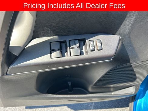 Used 2018 Toyota RAV4 XLE FWD image 4