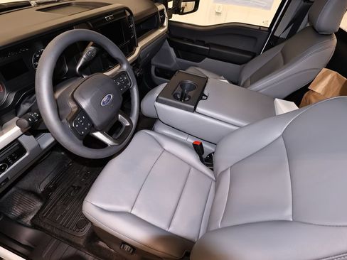 New 2026 Ford F550 4x4 Regular Cab Super Duty image 21