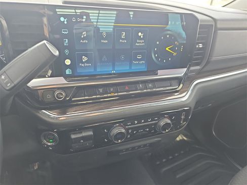 Used 2024 Chevrolet Silverado 3500 LT w/ Convenience Package image 22