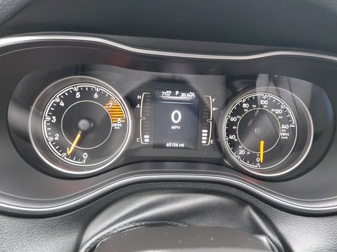 Used 2019 Jeep Cherokee Latitude Plus w/ Comfort/Convenience Group image 35