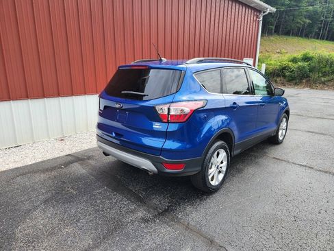 Used 2017 Ford Escape SE w/ Equipment Group 201A AWD/4WD image 7