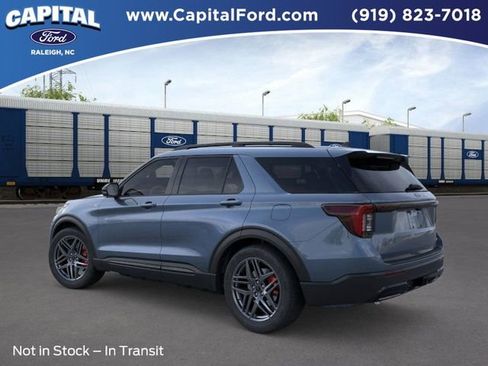 New 2026 Ford Explorer ST-Line w/ ST-Line Street Pack image 4