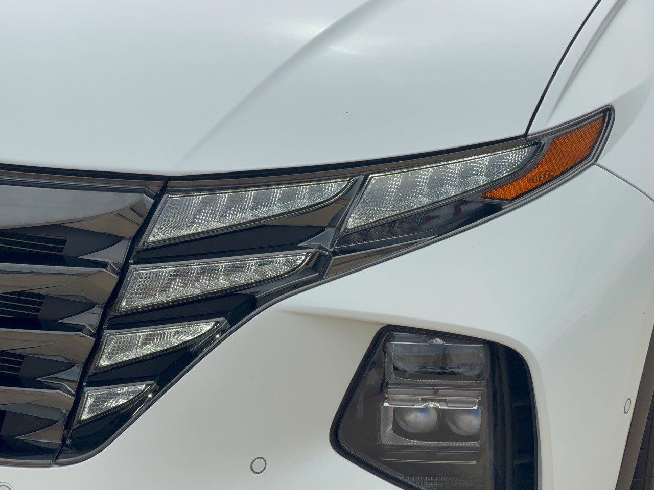 Certified 2024 Hyundai Tucson Limited FWD image 12