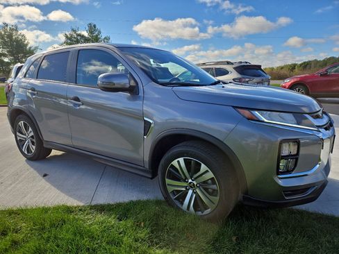 Used 2024 Mitsubishi Outlander Sport SE image 6