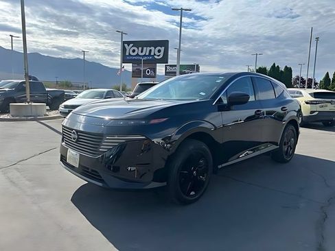 Used 2025 Nissan Murano SV AWD/4WD image 5