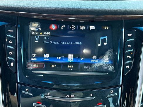 Used 2018 Cadillac Escalade Premium Luxury image 15