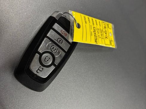 Used 2024 Ford Expedition Limited image 26