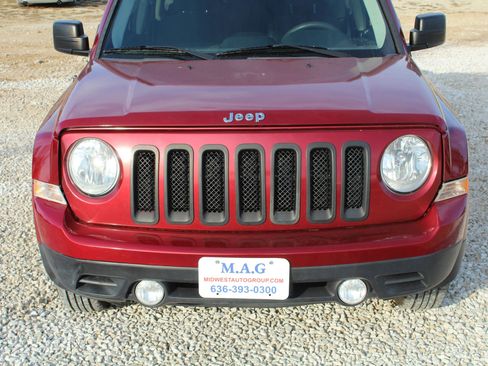 Used 2017 Jeep Patriot Sport w/ Power Value Group image 9