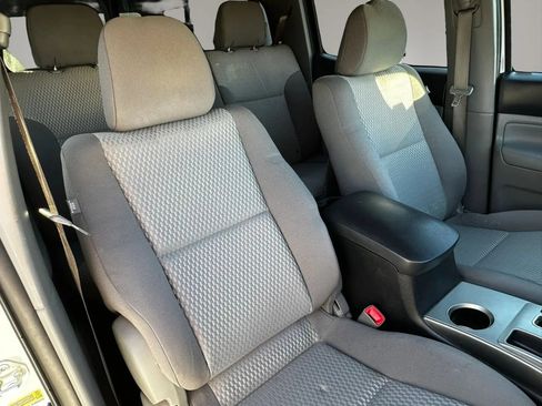 Used 2015 Toyota Tacoma PreRunner w/ SR5 Package RWD image 14
