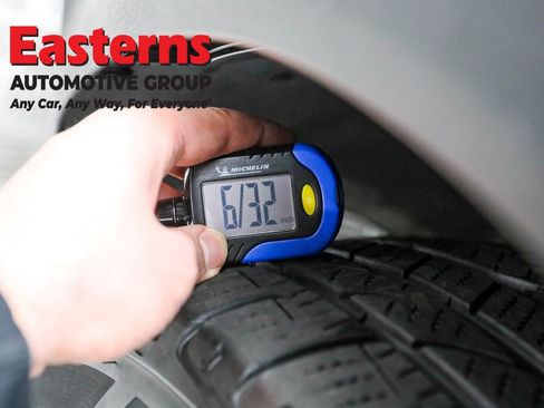 Used 2023 Hyundai Santa Fe SEL w/ Premium Package image 27