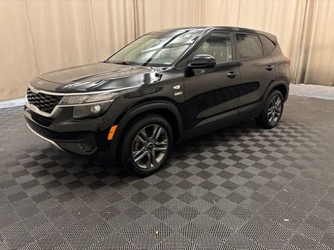 Used 2021 Kia Seltos LX AWD/4WD image 1