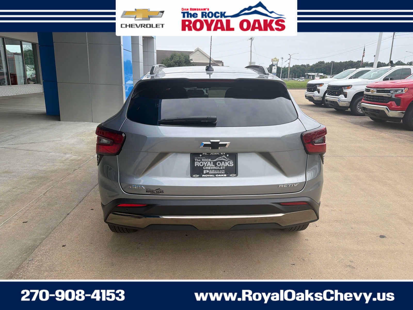 Used 2026 Chevrolet Trax ACTIV w/ Sunroof Package FWD image 4