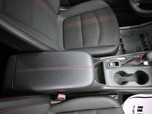 Used 2023 Chevrolet Equinox RS image 37