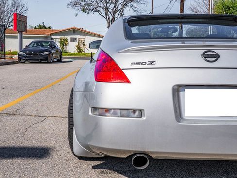 Used 2006 Nissan 350Z Coupe w/ (N93) Cargo Convenience Pkg RWD image 44