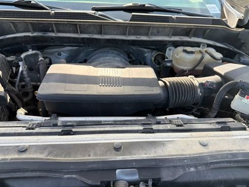 Used 2020 Chevrolet Silverado 1500 Custom w/ Custom Value Package AWD/4WD image 31