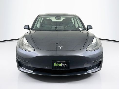 Used 2023 Tesla Model 3 Standard Range RWD image 2