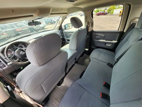 Used 2018 RAM 1500 Classic SLT AWD/4WD image 17