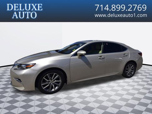 Used 2018 Lexus ES 300h w/ Navigation Package FWD image 1