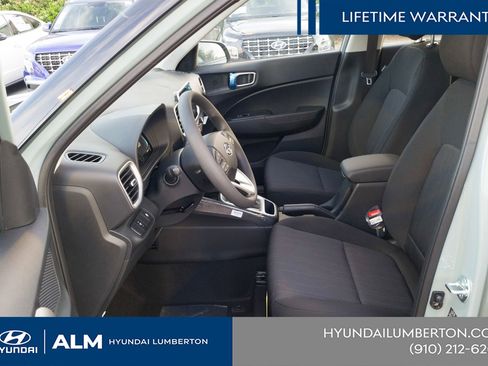 New 2026 Hyundai Venue SE FWD image 15