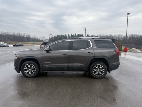 Used 2020 GMC Acadia SLE w/ Driver Convenience Package image 9