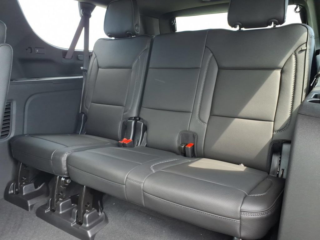 New 2026 GMC Yukon XL Denali w/ Advanced Technology Package AWD/4WD image 15