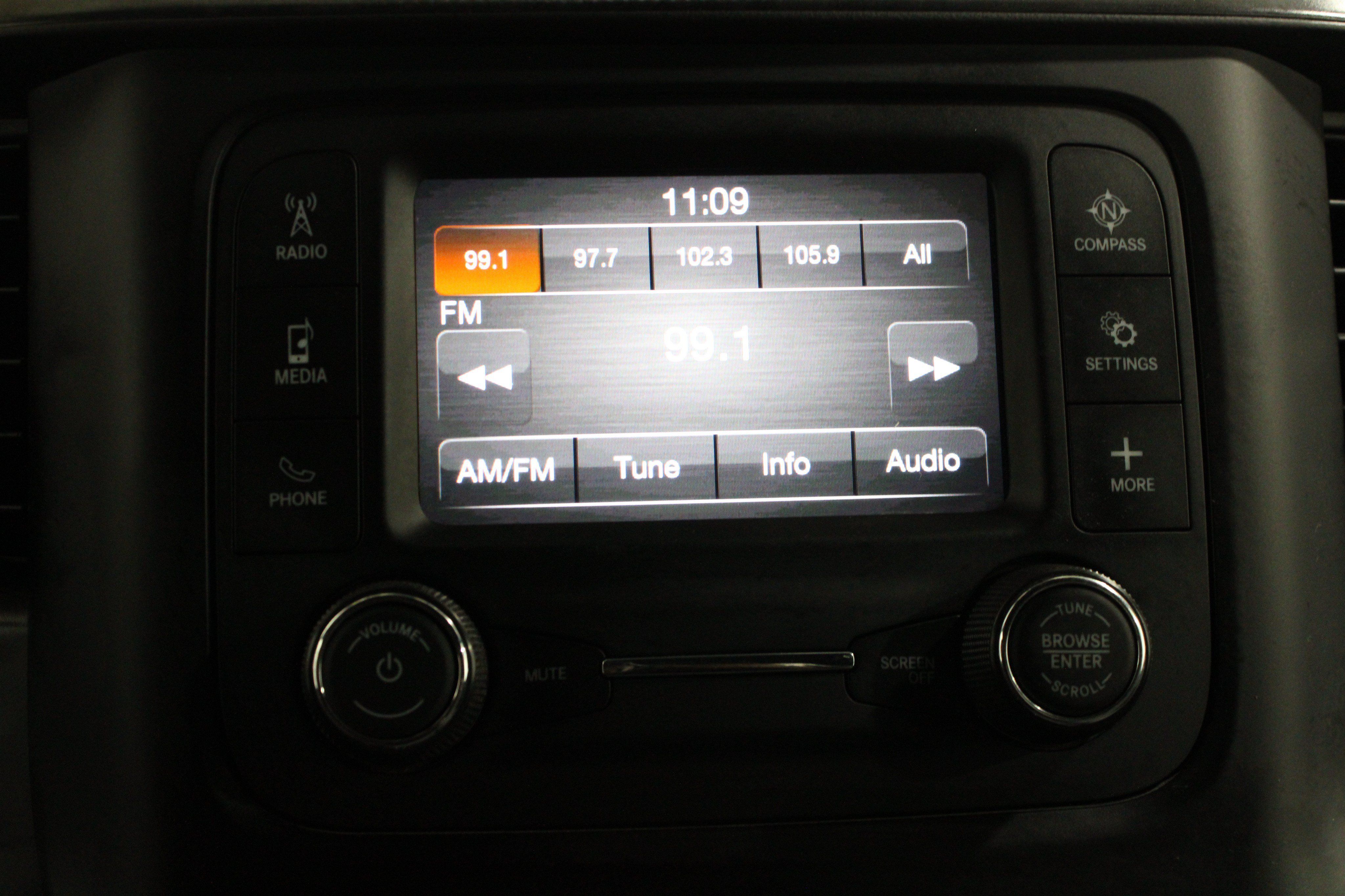 Used 2022 RAM 1500 Big Horn AWD/4WD image 13