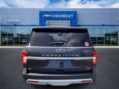 Used 2024 Ford Expedition Max XLT AWD/4WD image 3
